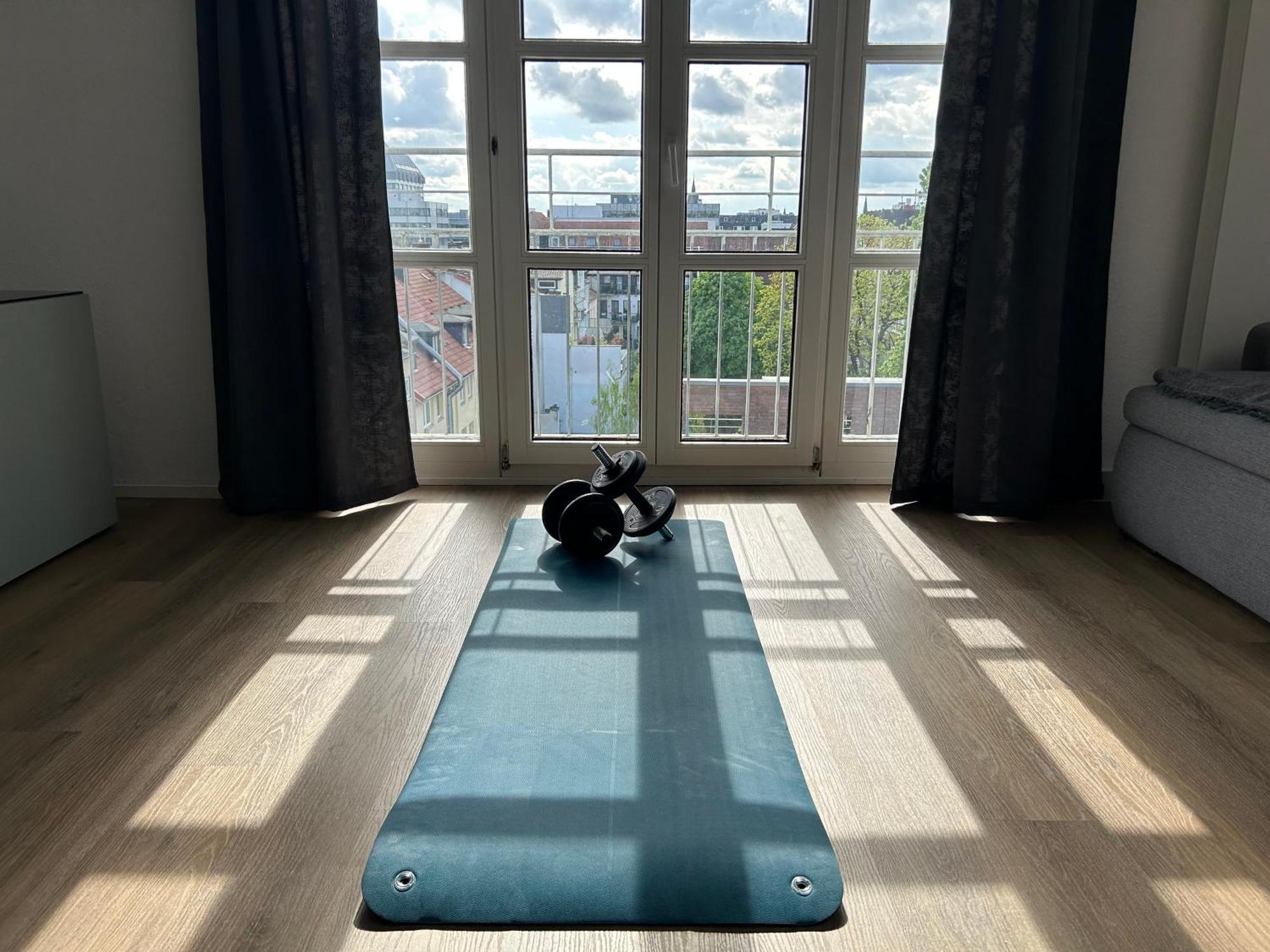 Eich-Penthouse, Zentral Am Stadtwald Mit Ausblick Ueber Die Stadt, 24H Self Check-In, Netflix, Disneyplus Hannover Ngoại thất bức ảnh